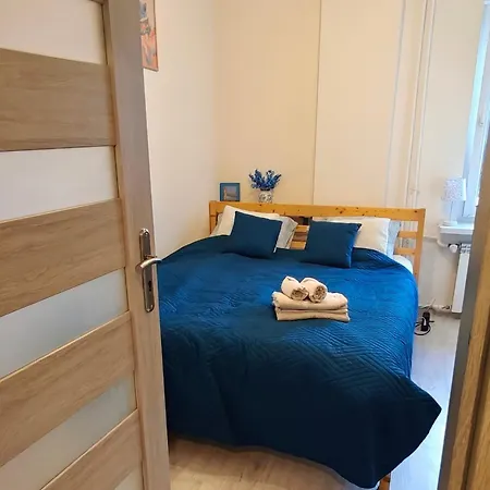 Apartamento Blue Dream - Ochota - Easy Access To Chopin Airport & Banacha Hospital Varsóvia